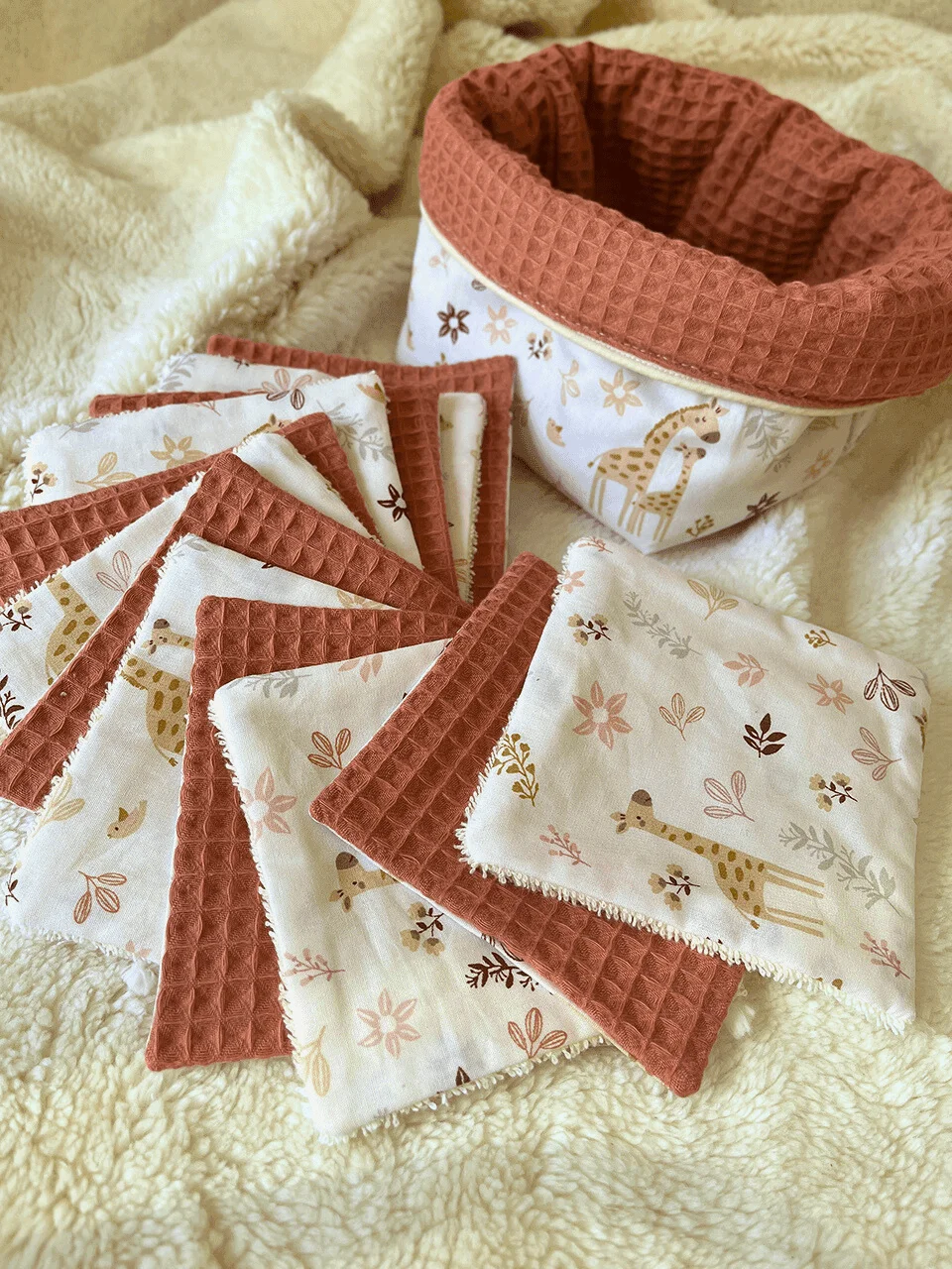 Panier et ses lingettes lavages en coton Bio