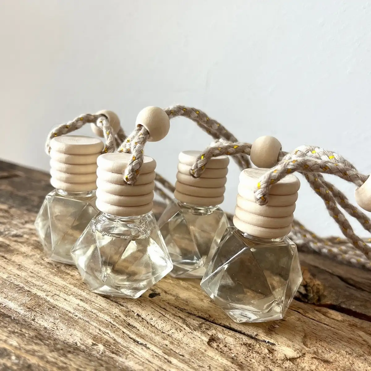 Diffuseur de parfum voiture artisanal 10 ml – Désodorisant voiture élégant - Nina BoutiK