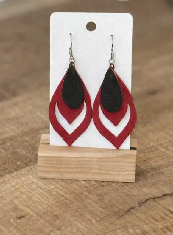 Boucles d'Oreilles - Goutte Écarlate